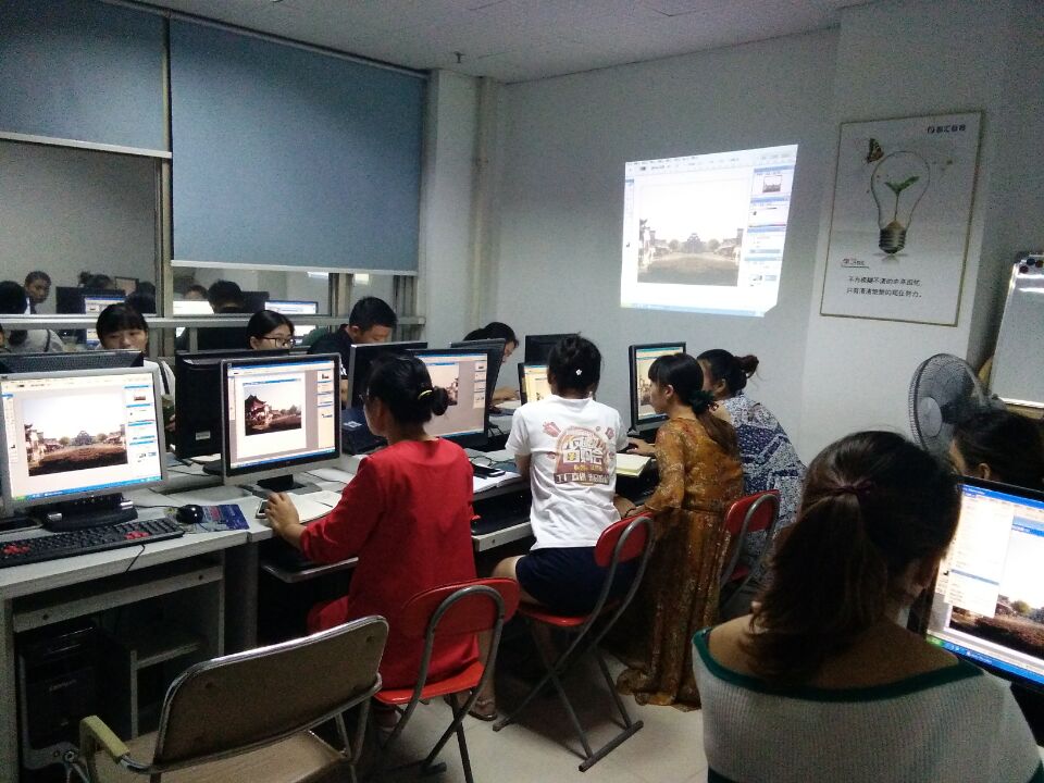  ����3dmax��ѵ�̵ıȽϺõ�����Щ