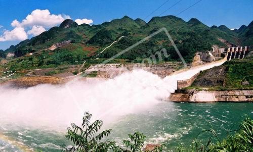 ��ɫ������ˮ��վ