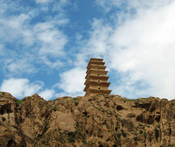 ���ʥ������