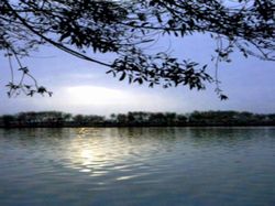 �ػ����ݳ�