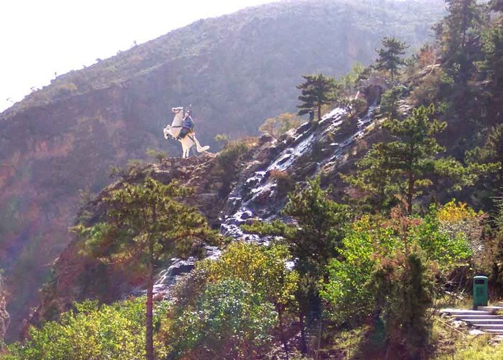 ��������ɽ������