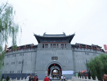 ����������