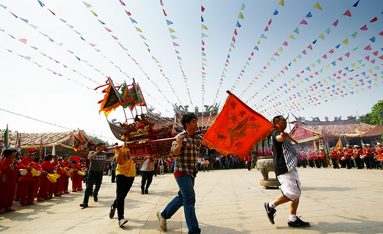 ����ʥ����