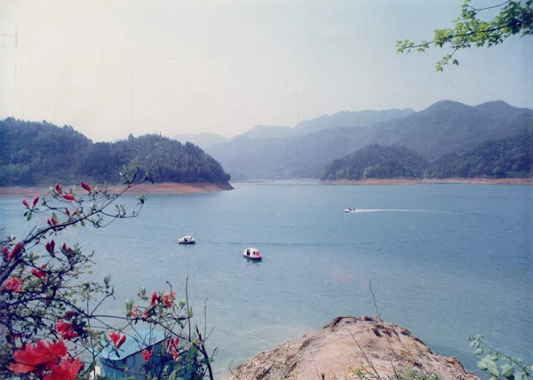 �佭�һ����羰��