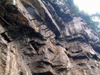 �k������