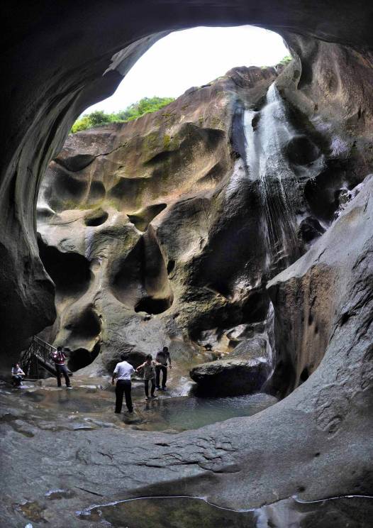 ���°���ɽԤ��