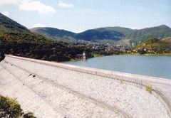 ���ﶫ��ˮ��