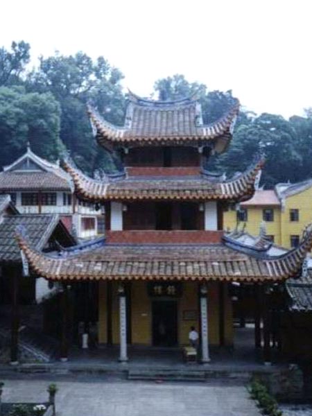 ����ʯ����ɽ��