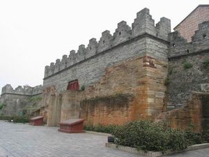 ������ݹų�ǽ