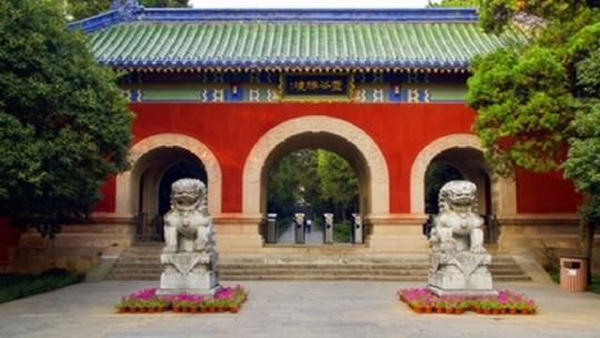 �Ͼ������