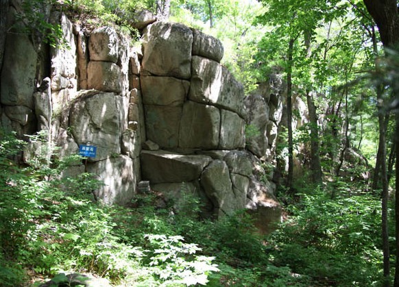 ���������������ٺ�������ɽ�����ι���