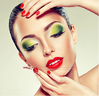  ��ݸ����Ӱ¥��ױʦ��ѵ