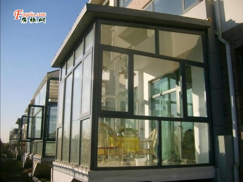  �人�ܸ��Ŵ������У�