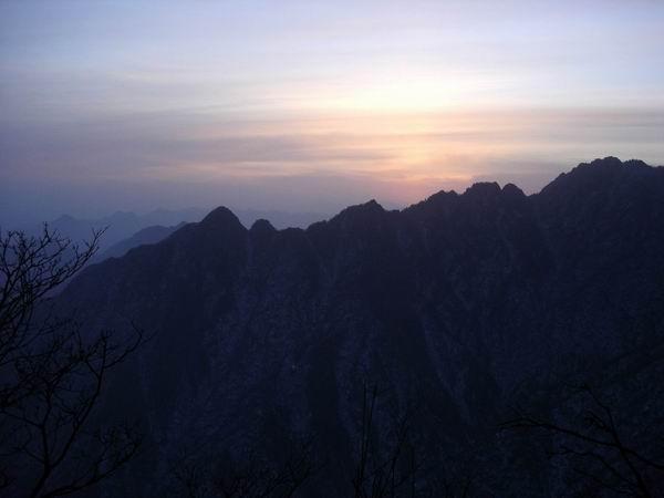 ��������ɽ